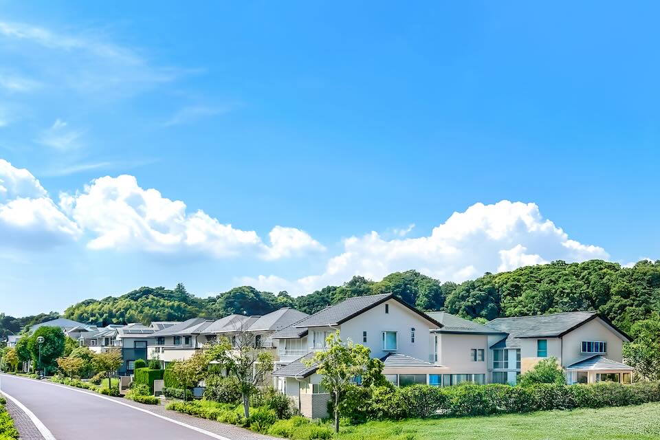 [ くらしネット神奈川：経験豊富な専門家集団 ] 新築住宅と人口激減と晩婚化